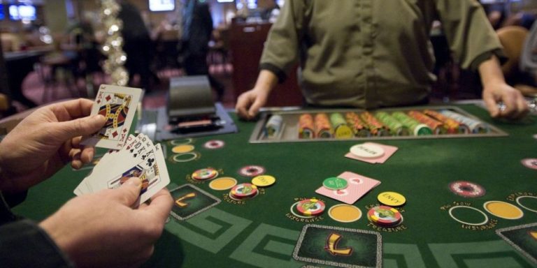 commerce casino poker atlas